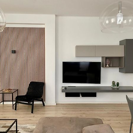 אנלציט Aci Boutique Apartment מראה חיצוני תמונה