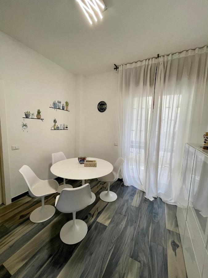 אנלציט Aci Boutique Apartment מראה חיצוני תמונה